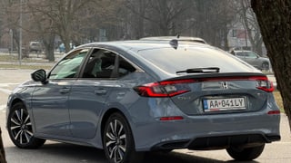 Civic 2.0 Elegance e:HEV - náhľad 2
