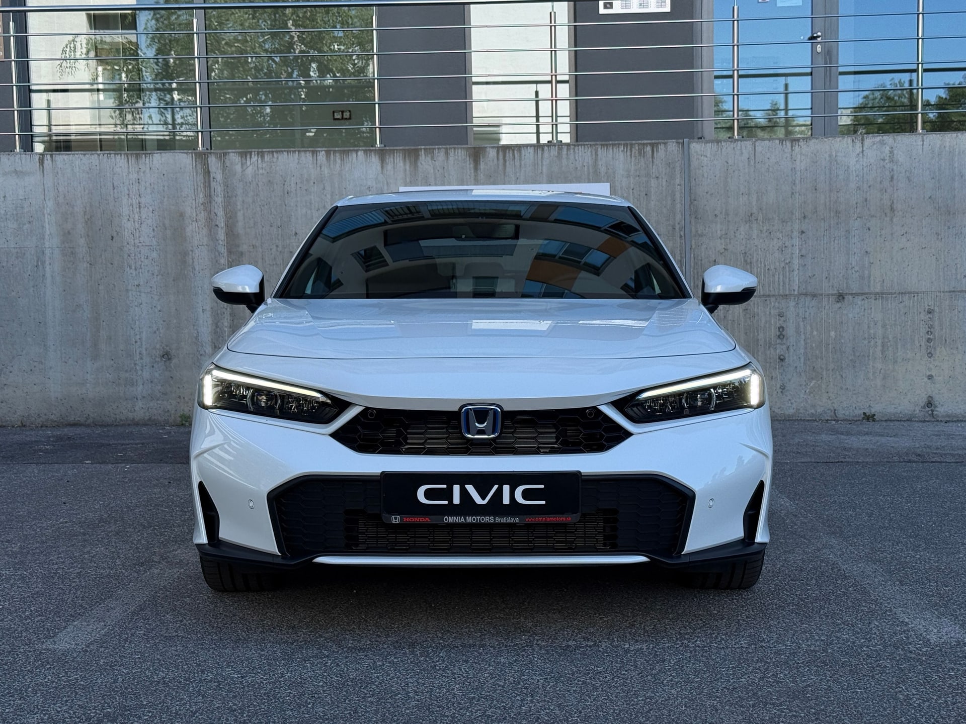 Civic 2.0 Advance e:HEV - fotografia 2