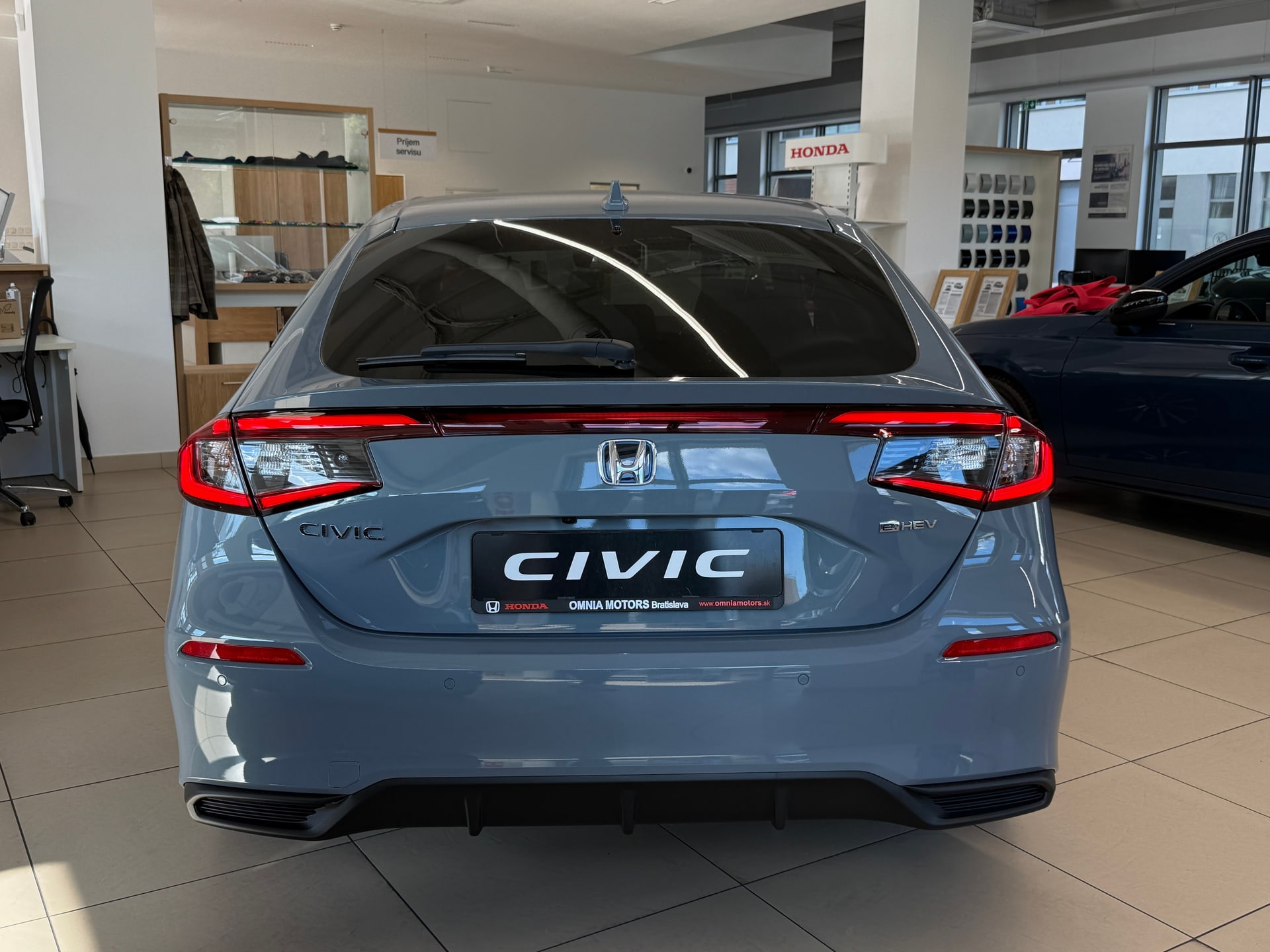 Civic 2.0 Elegance e:HEV - fotografia 3