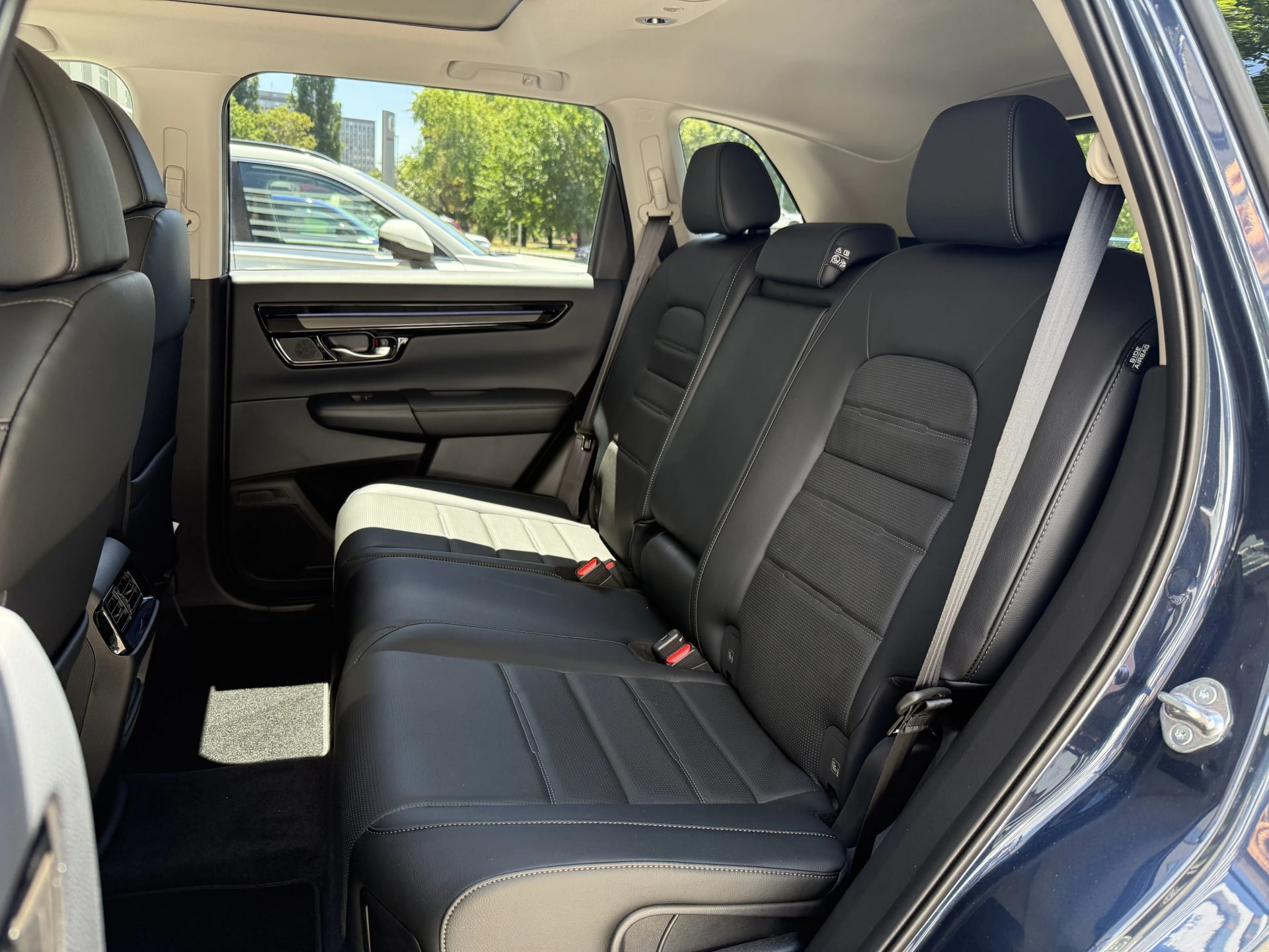 Honda CR-V Hybrid SUV Elegance AWD + Honda SENSING 360 i-MMD - fotografia 7