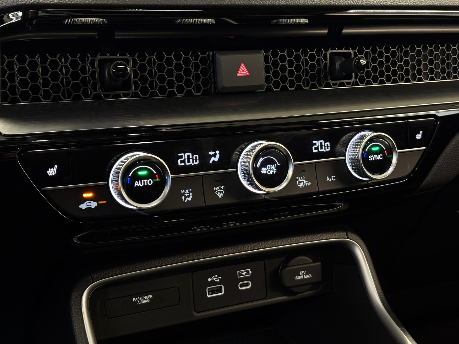 Honda CR-V Hybrid SUV Elegance AWD + Honda SENSING 360 i-MMD - fotografia 17