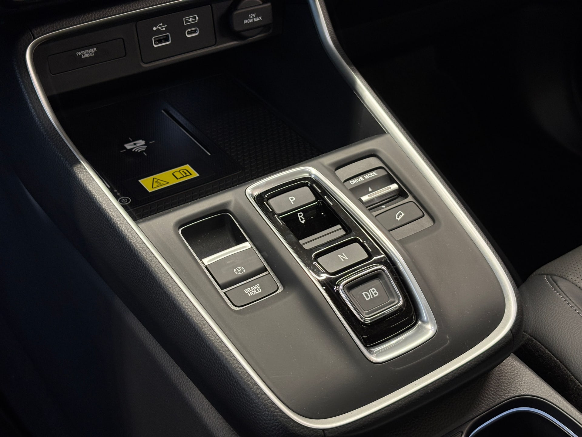 Honda CR-V Hybrid SUV Elegance AWD + Honda SENSING 360 i-MMD - fotografia 10