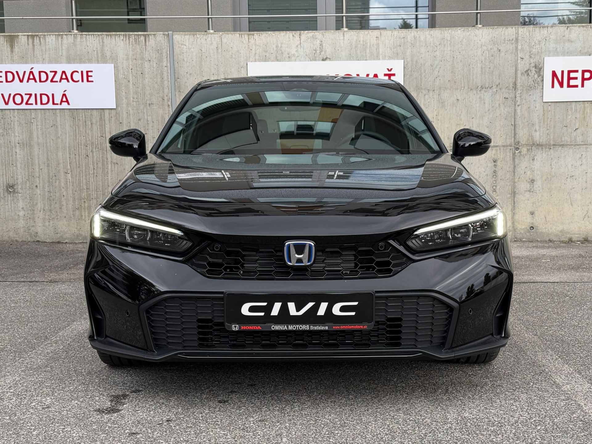 Civic 2.0 Advance e:HEV - fotografia 2