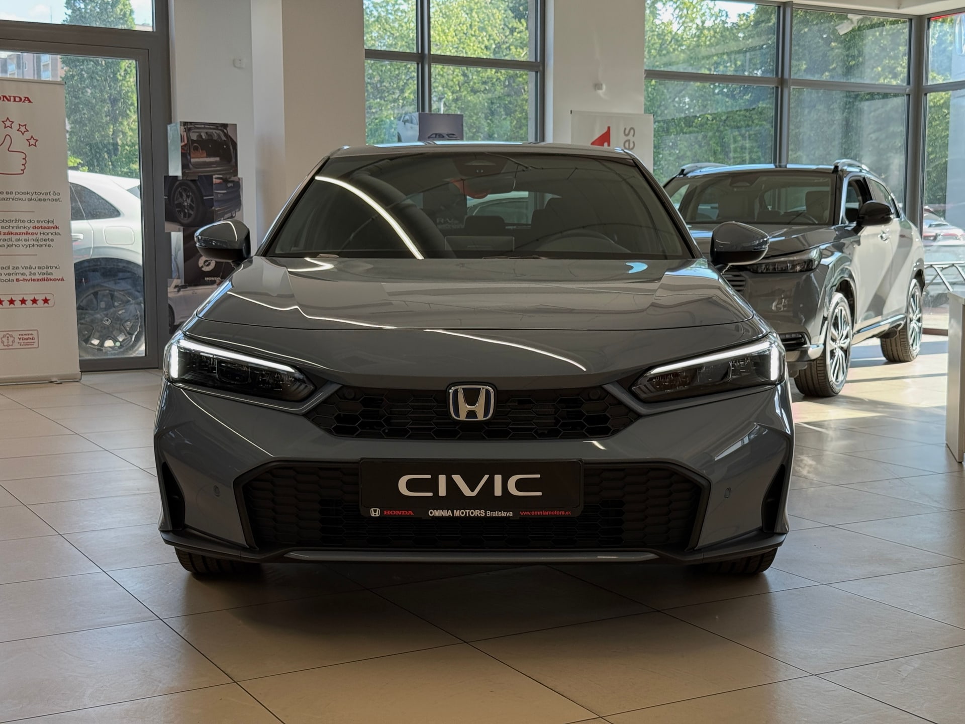 Civic 2.0 Elegance e:HEV - fotografia 2