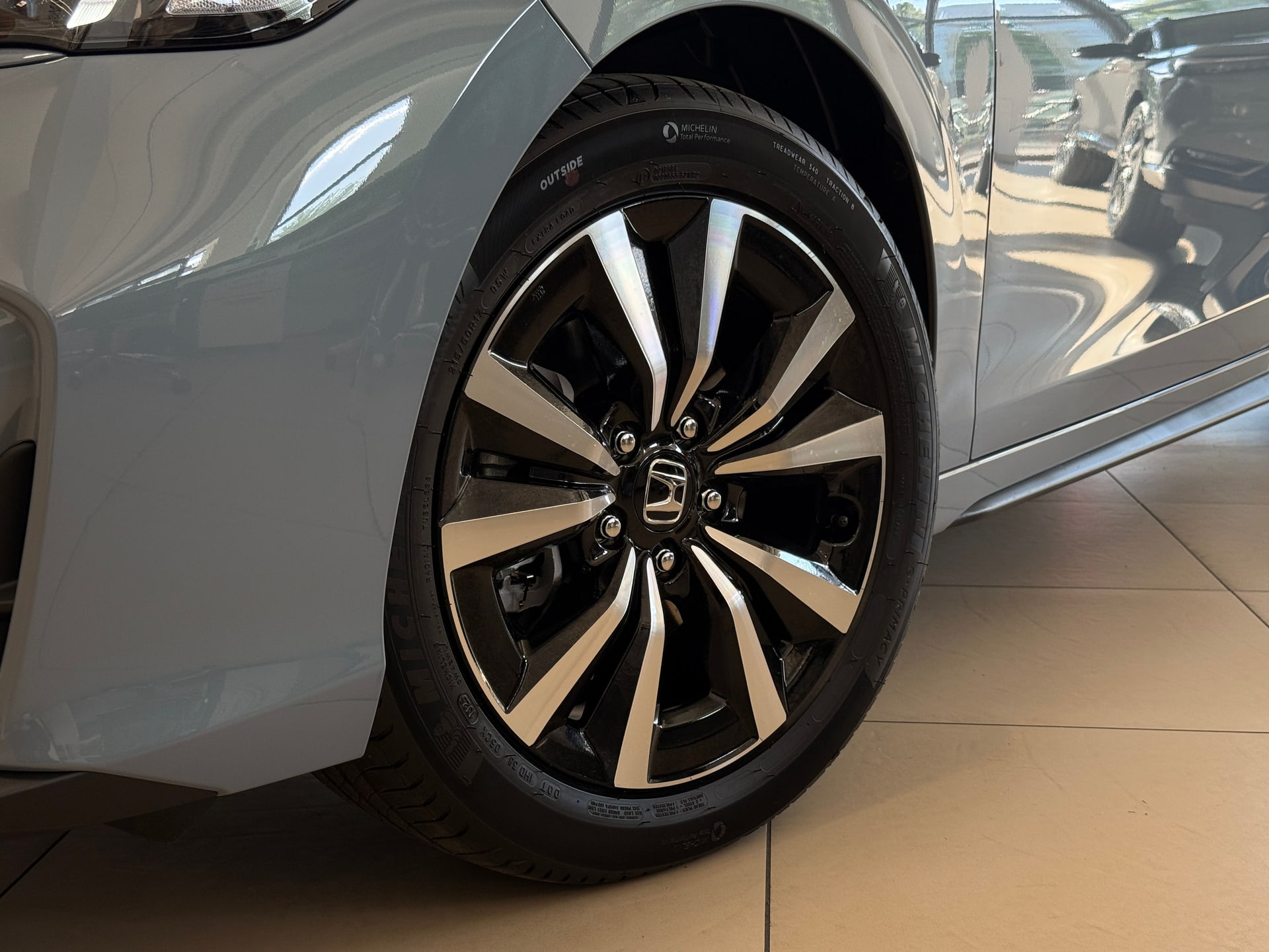 Civic 2.0 Elegance e:HEV - fotografia 4
